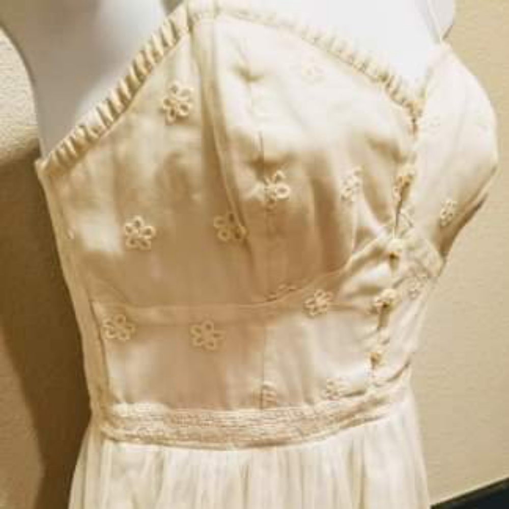 Sweetheart Lace Dress